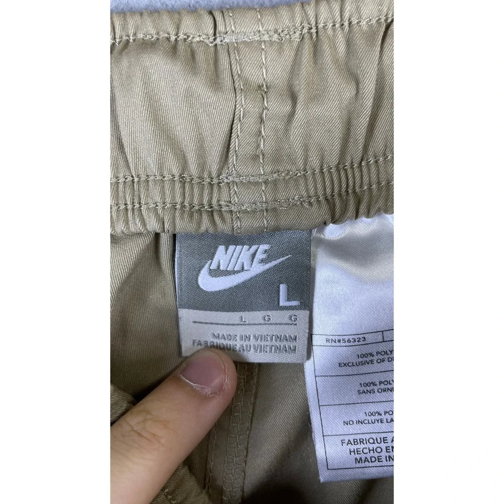 Nike Cargo Shorts Mens Large Tan Excellent Elastic Waist Athletic Casual 13654